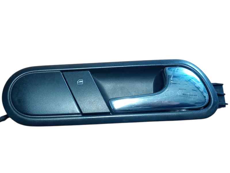 MANETA INTERIOR DELANTERA DERECHA