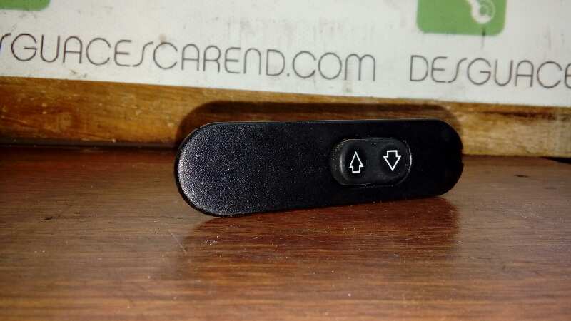 MANDO ELEVALUNAS TRASERO DERECHO