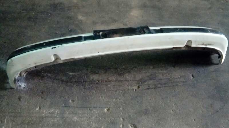 PARAGOLPES DELANTERO