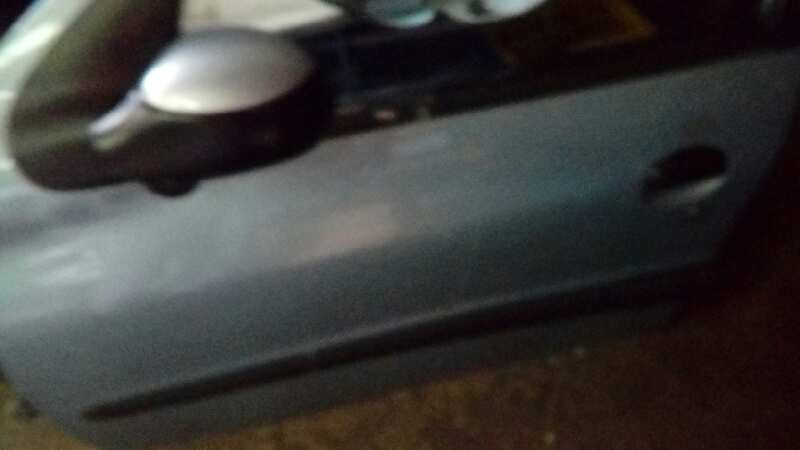 ELEVALUNAS DELANTERO DERECHO