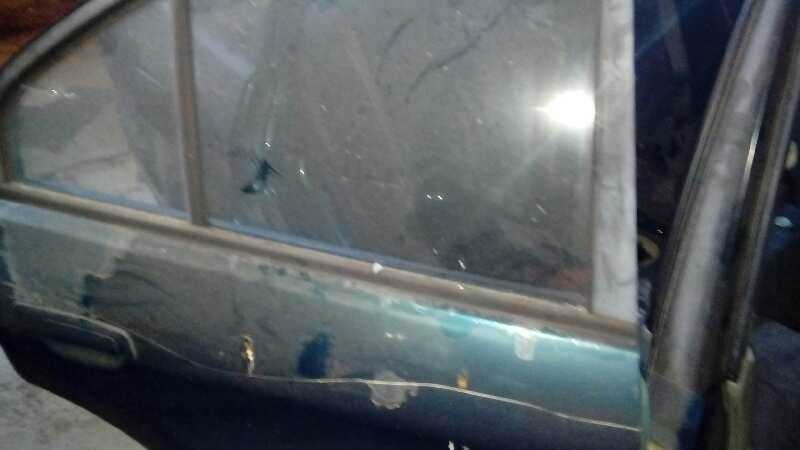 PUERTA TRASERA DERECHA MITSUBISHI GALANT BERLINA (E10)