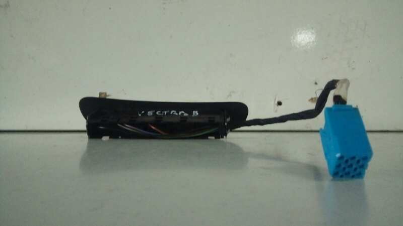 MANDO ELEVALUNAS DELANTERO DERECHO