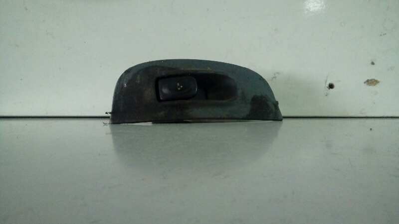 MANDO ELEVALUNAS DELANTERO DERECHO