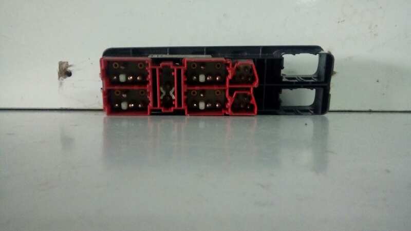 MANDO ELEVALUNAS DELANTERO IZQUIERDO 