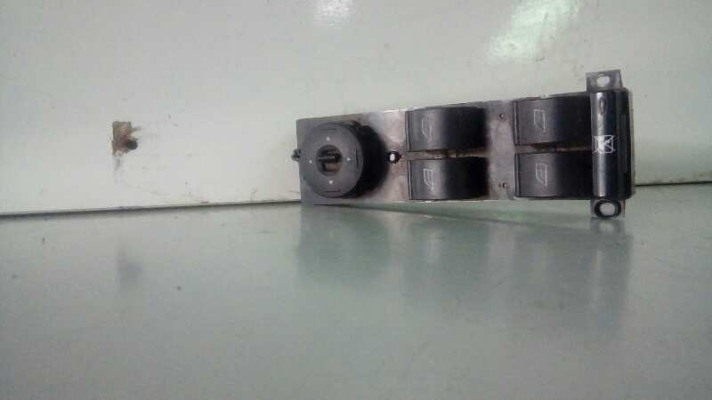 MANDO ELEVALUNAS DELANTERO IZQUIERDO 