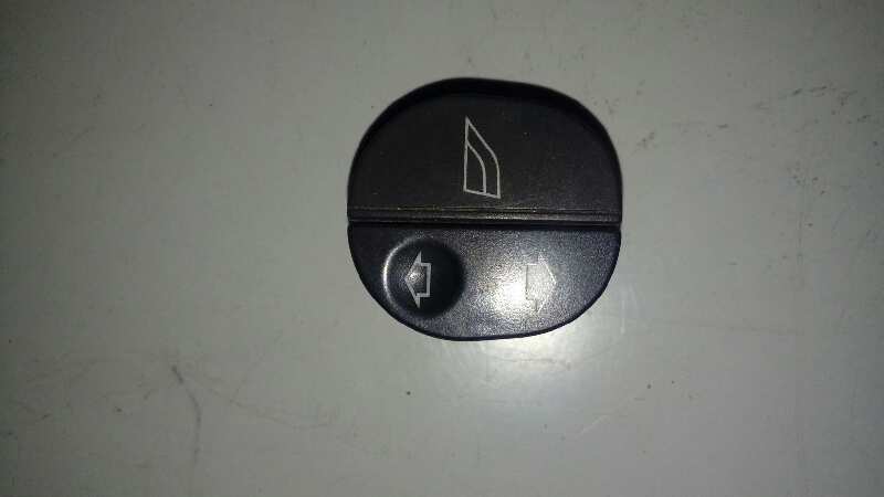 MANDO ELEVALUNAS DELANTERO DERECHO