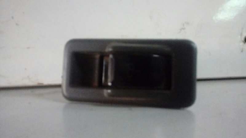 MANDO ELEVALUNAS DELANTERO DERECHO