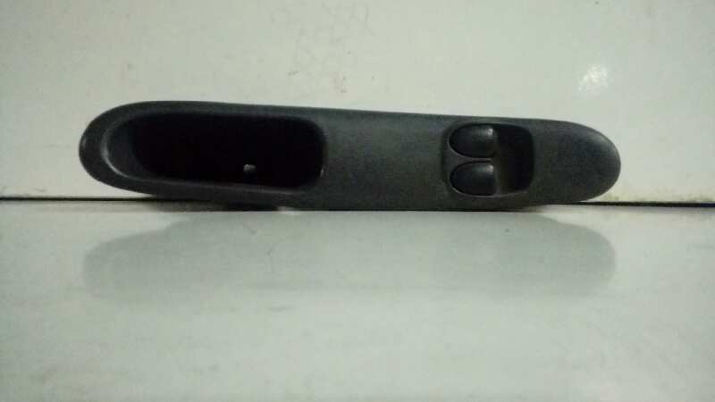 MANDO ELEVALUNAS DELANTERO IZQUIERDO 