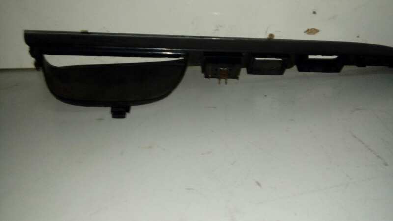 MANDO ELEVALUNAS DELANTERO IZQUIERDO 