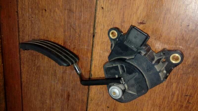 PEDAL ACELERADOR