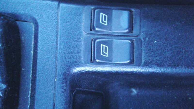 MANDO ELEVALUNAS DELANTERO IZQUIERDO 