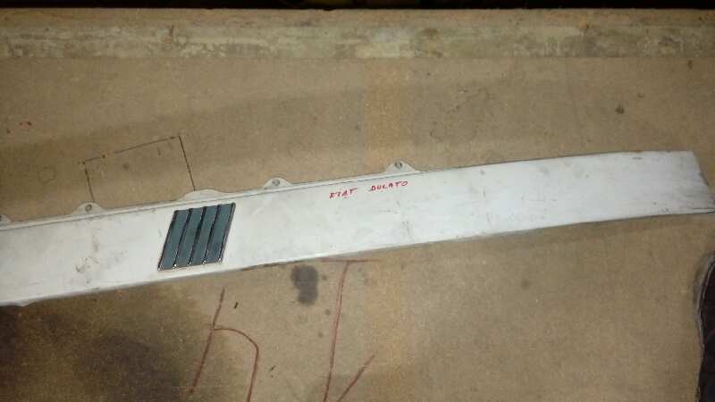 CALANDRA DELANTERA DE RADIADOR