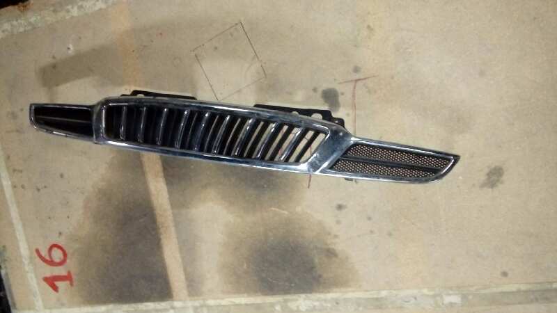 CALANDRA DELANTERA DE RADIADOR