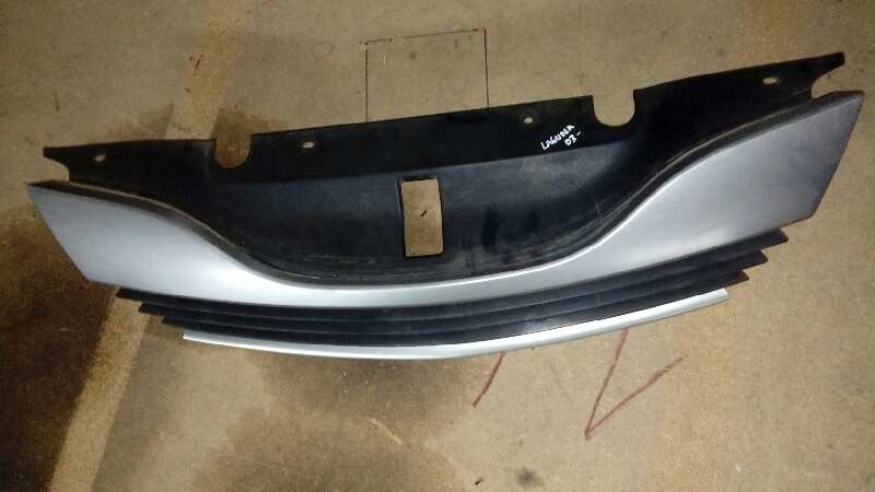 CALANDRA DELANTERA DE RADIADOR