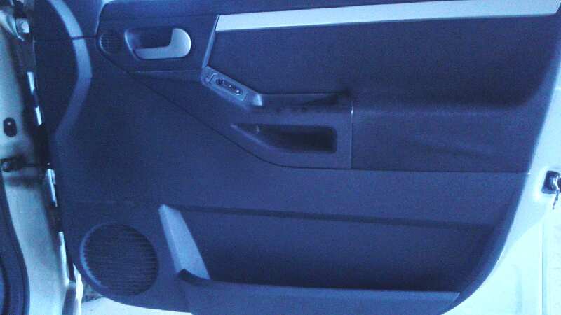 ELEVALUNAS DELANTERO DERECHO