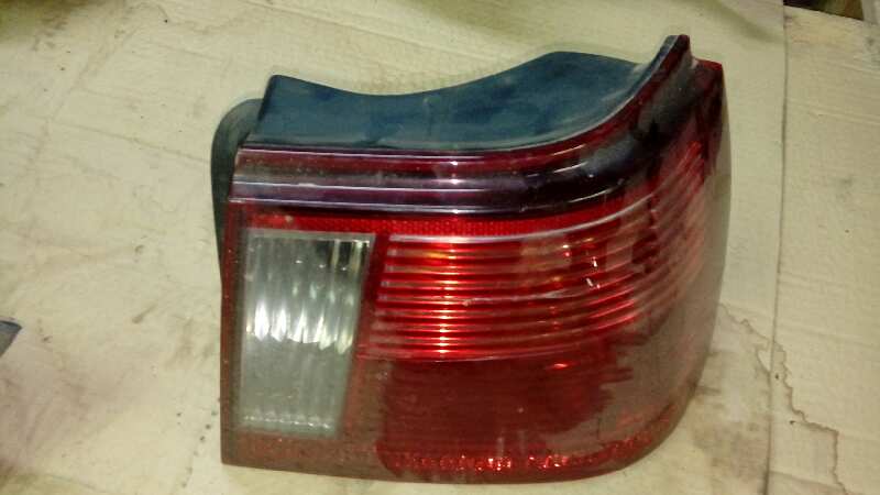 PILOTO TRASERO DERECHO