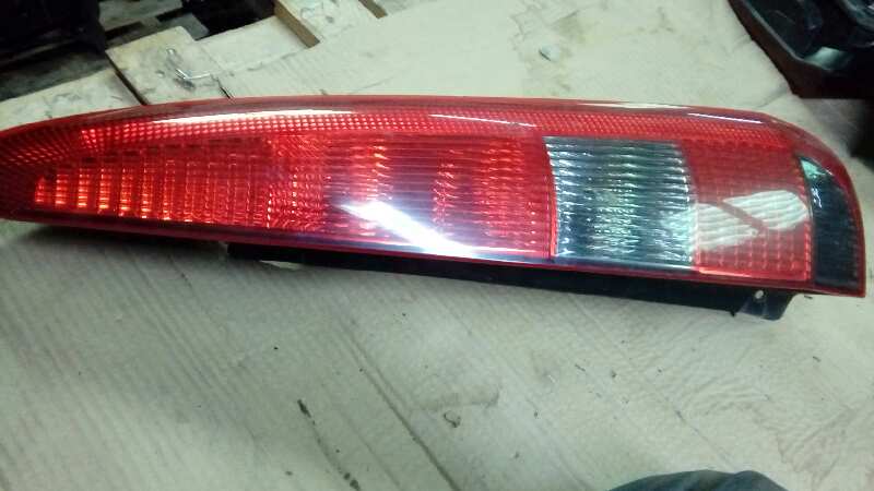 PILOTO TRASERO DERECHO