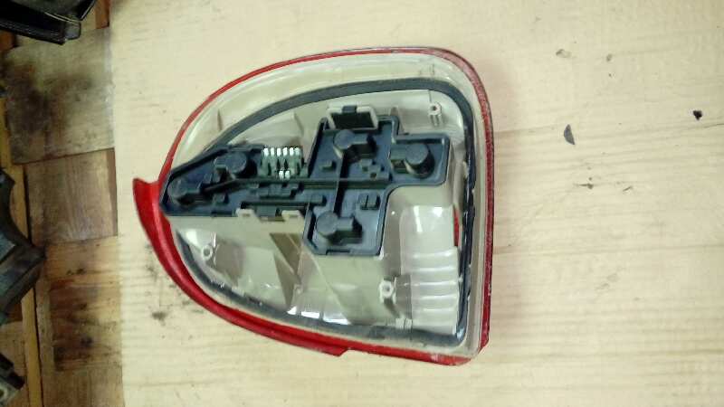 PILOTO TRASERO IZQUIERDO