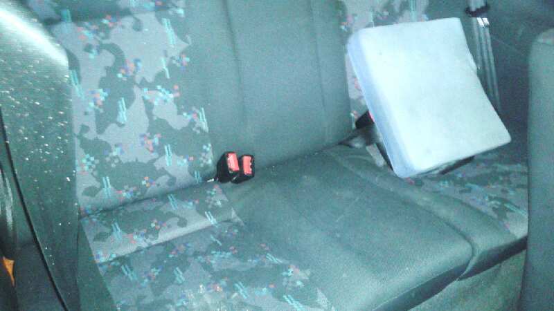 ASIENTO TRASERO MEDIO