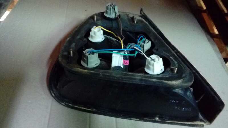 PILOTO TRASERO DERECHO