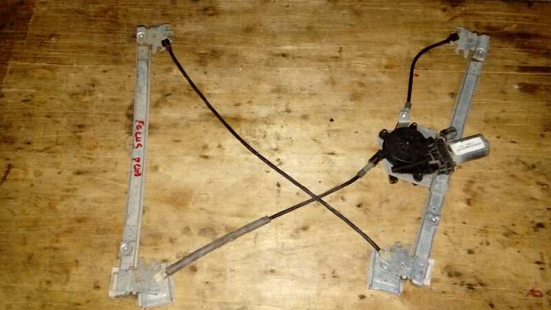 ELEVALUNAS DELANTERO DERECHO