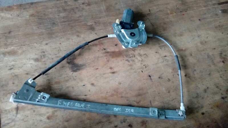 ELEVALUNAS DELANTERO IZQUIERDO