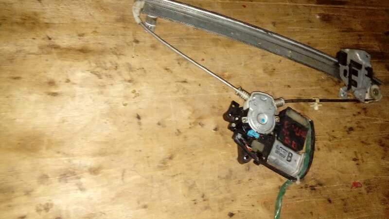 ELEVALUNAS TRASERO DERECHO MITSUBISHI GALANT BERLINA (E10)