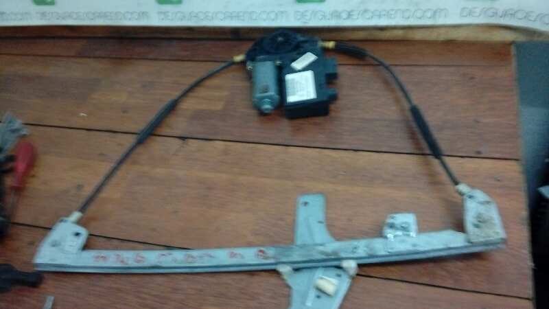 ELEVALUNAS DELANTERO IZQUIERDO