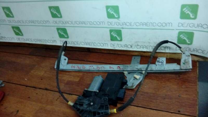 ELEVALUNAS DELANTERO IZQUIERDO