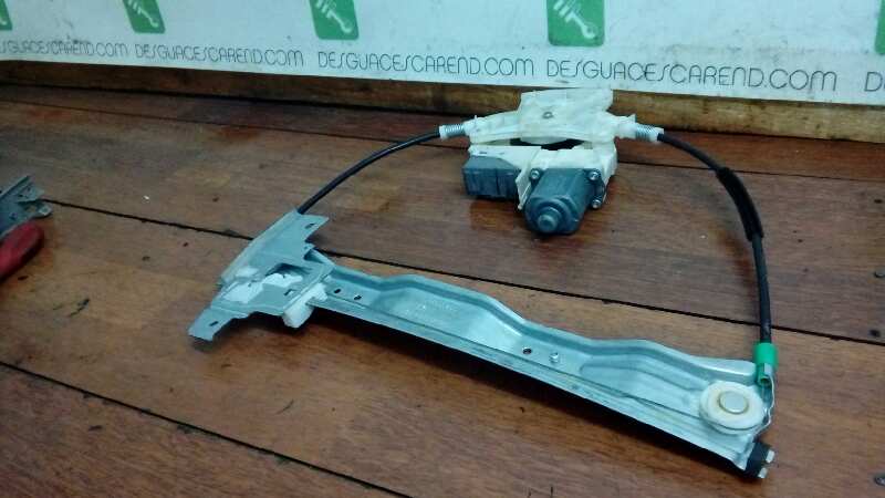 ELEVALUNAS TRASERO IZQUIERDO