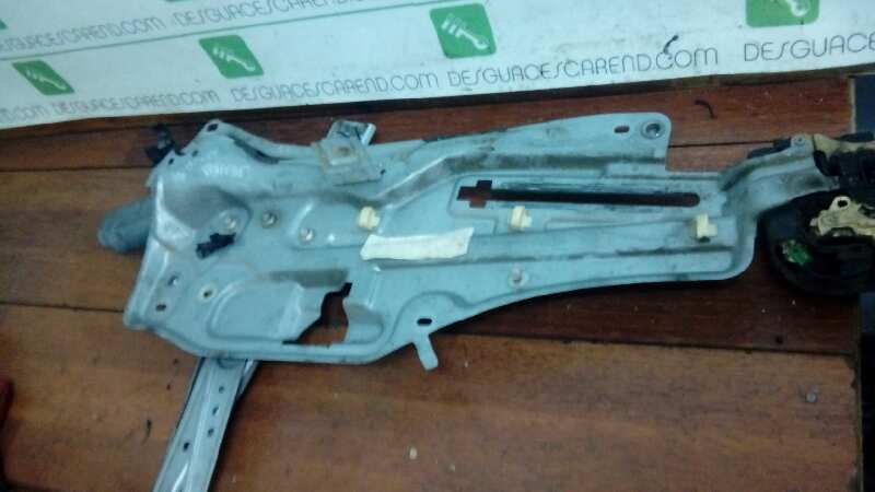 ELEVALUNAS DELANTERO IZQUIERDO