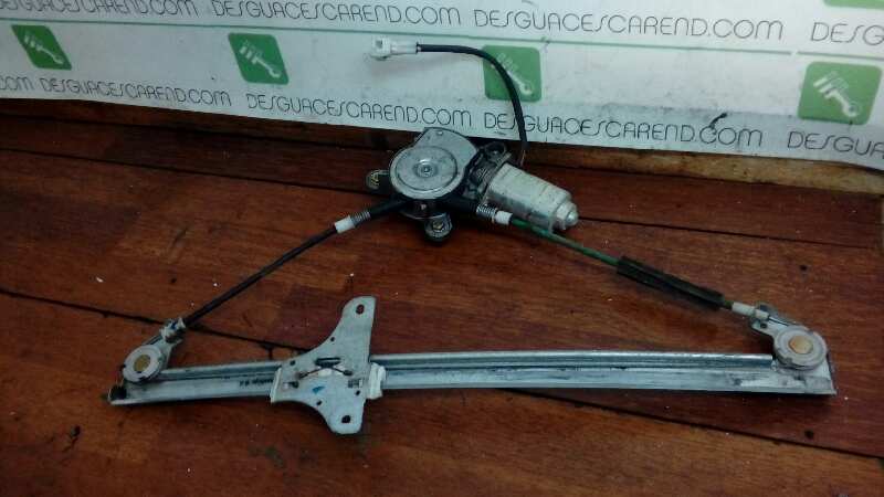 ELEVALUNAS DELANTERO IZQUIERDO