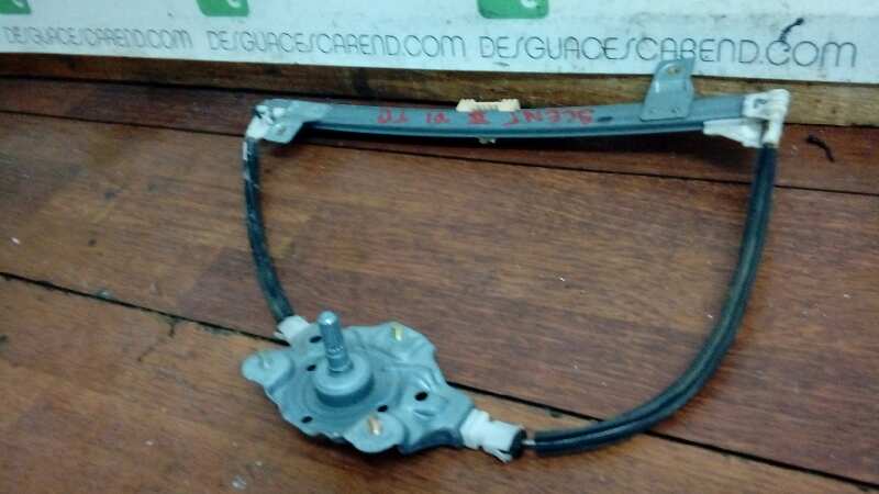 ELEVALUNAS TRASERO DERECHO