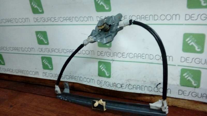 ELEVALUNAS TRASERO DERECHO