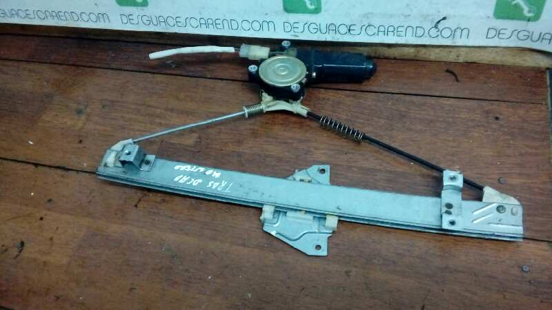 ELEVALUNAS TRASERO DERECHO