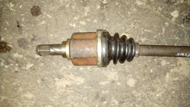 TRANSMISION DELANTERA IZQUIERDA