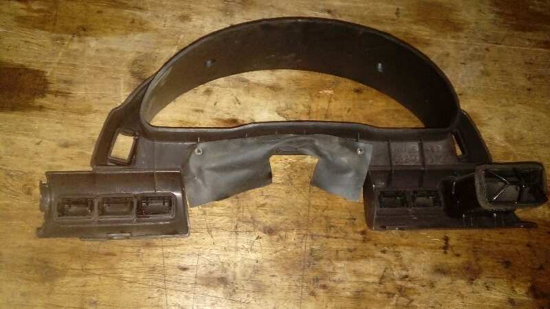 682401C700 MOLDURA NISSAN VANETTE CARGO (HC23)