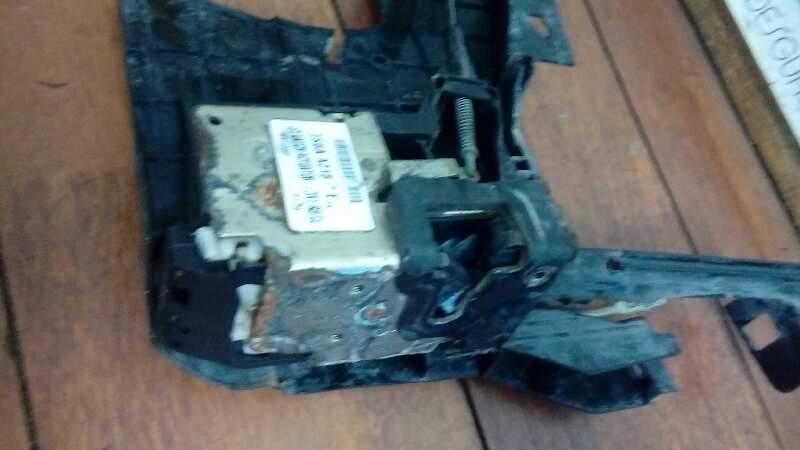 CERRADURA PUERTA DELANTERA DERECHA