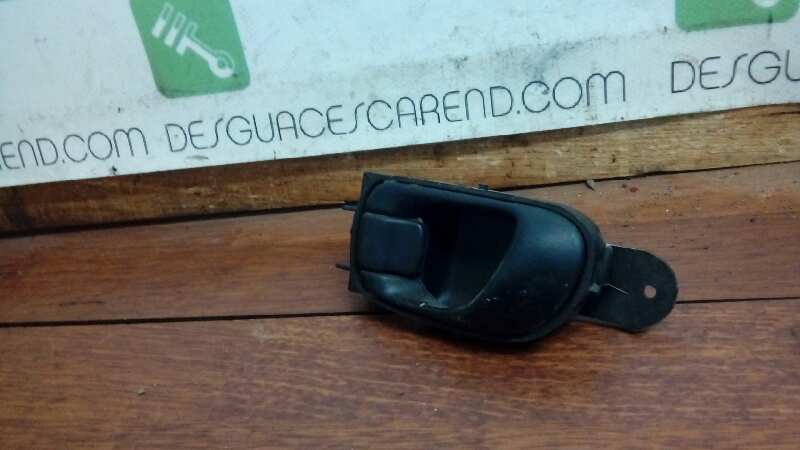 MANETA INTERIOR DELANTERA IZQUIERDA