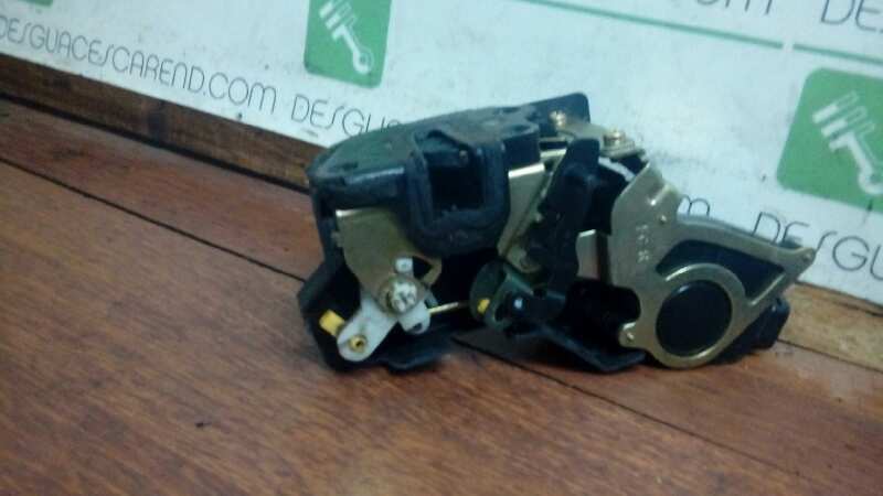 CERRADURA PUERTA TRASERA DERECHA 