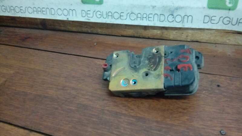 CERRADURA PUERTA TRASERA DERECHA 