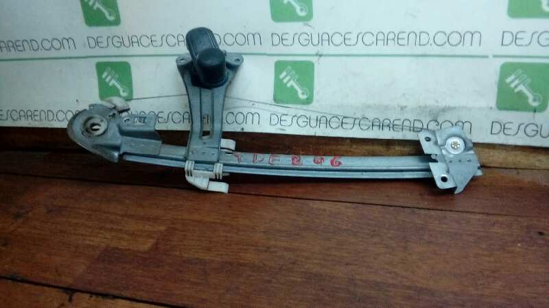 ELEVALUNAS TRASERO DERECHO