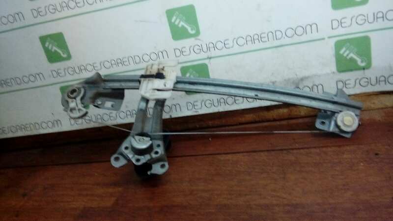 ELEVALUNAS TRASERO DERECHO