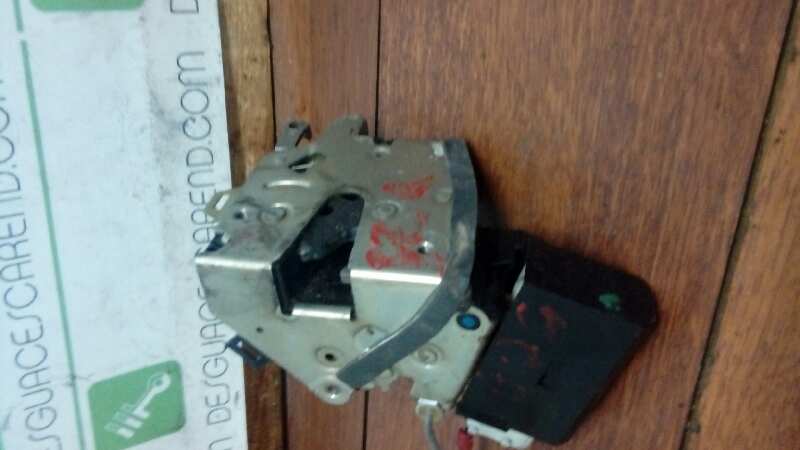 CERRADURA PUERTA DELANTERA IZQUIERDA 