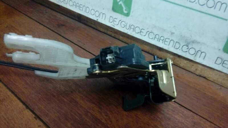 CERRADURA PUERTA TRASERA DERECHA 