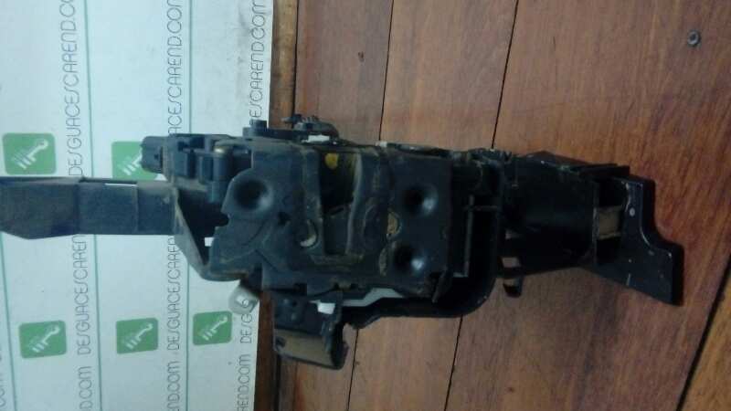 CERRADURA PUERTA TRASERA DERECHA 