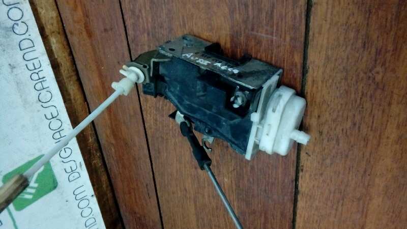 CERRADURA PUERTA DELANTERA IZQUIERDA 