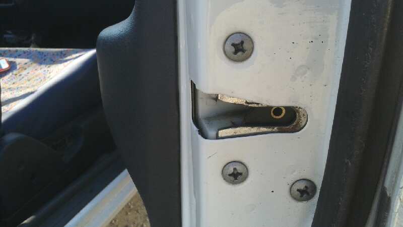 CERRADURA PUERTA DELANTERA DERECHA