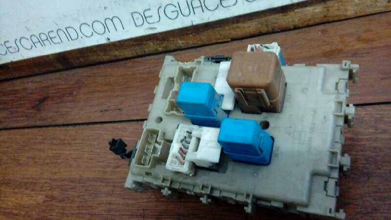 CAJA RELES - FUSIBLES