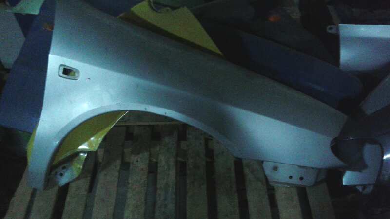 ALETA DELANTERA DERECHA